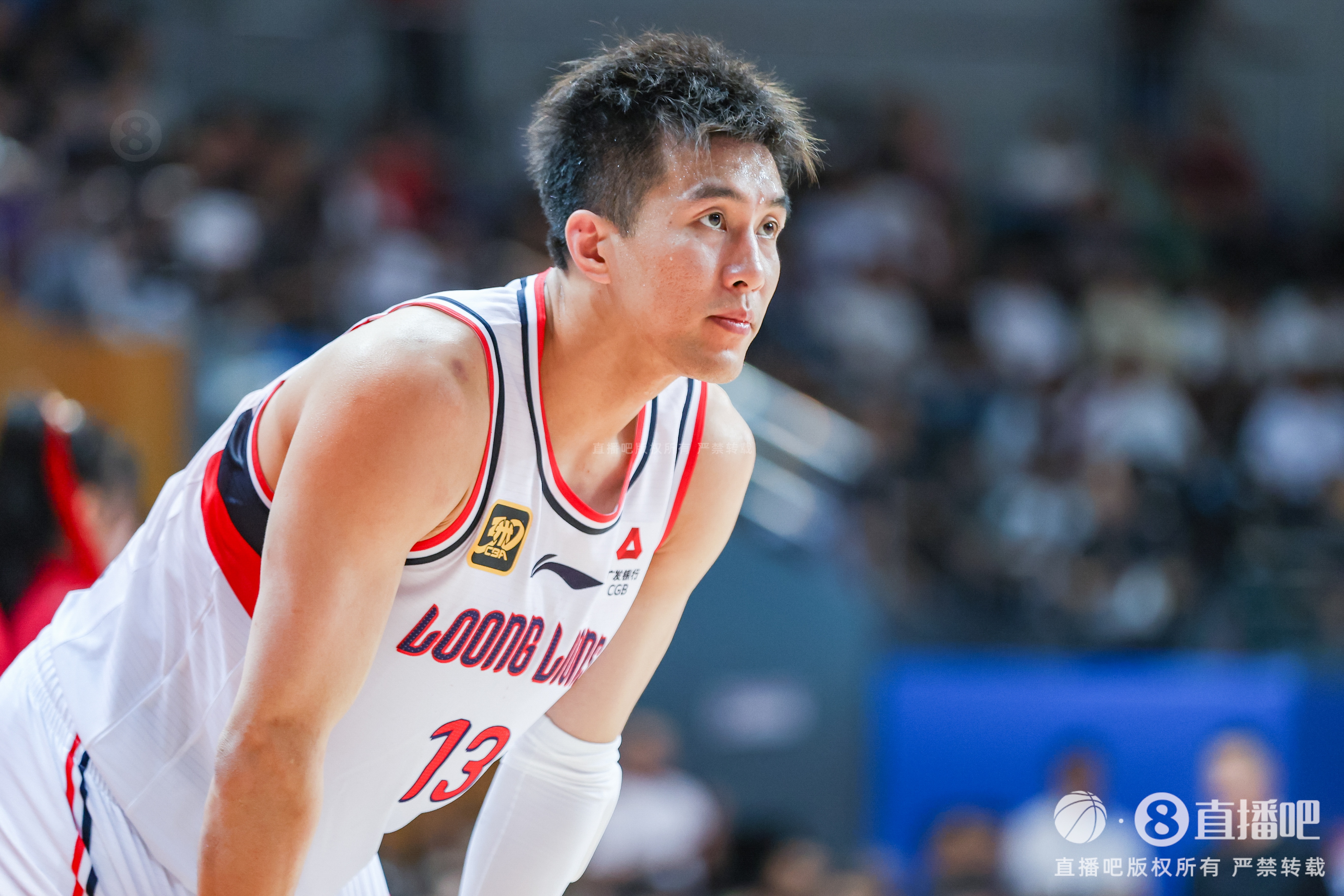 开云体育app-持续引发热议！“知情人透露郭艾伦被骗细节”词条登顶微博热搜